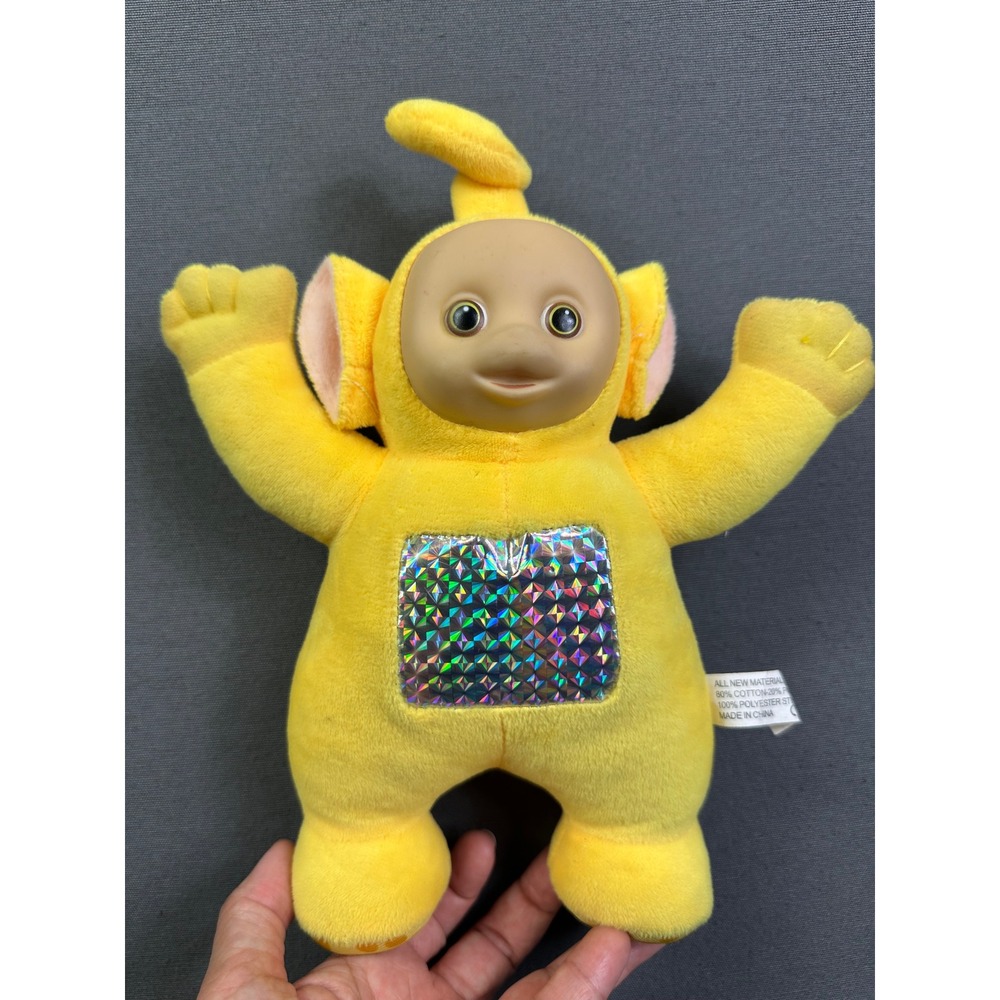 Vintage Teletubbies Laa-Laa Yellow Plush Doll 8 inch Vinyl Face Hologram Tummy